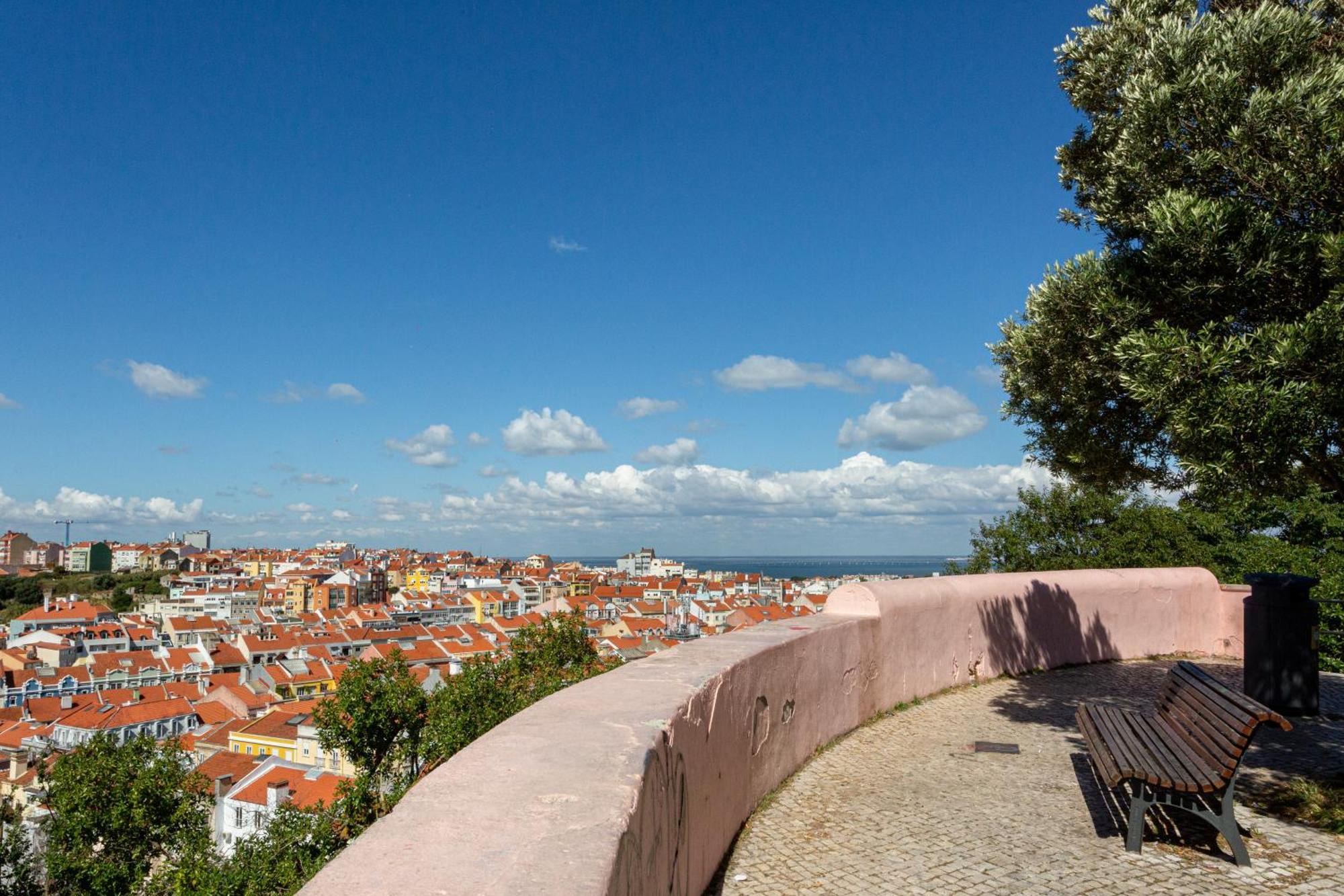 Apartmán Miradouro Penha De Franca Duplex Lisboa Exteriér fotografie